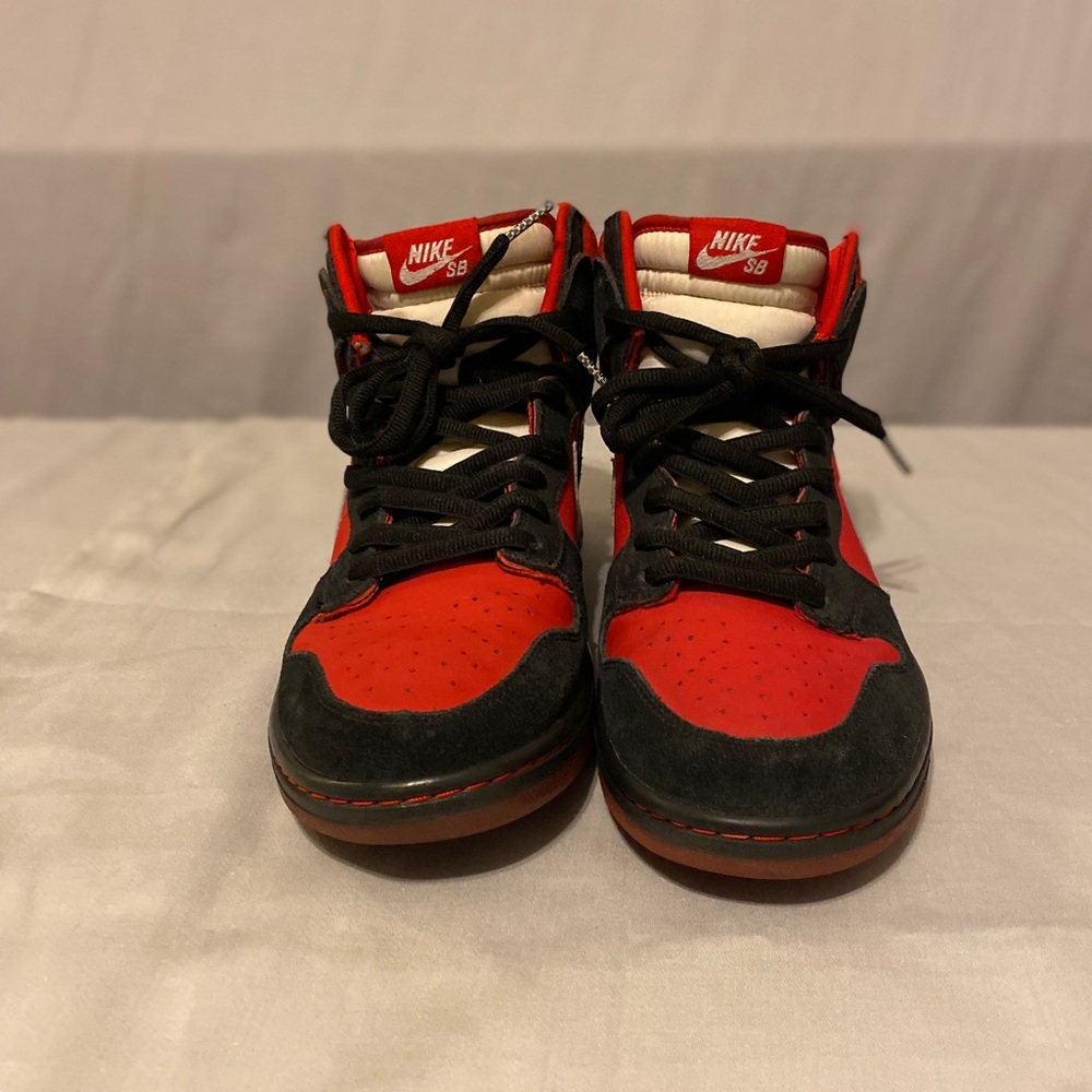 Nike SB Dunk High - Picture 2 of 8